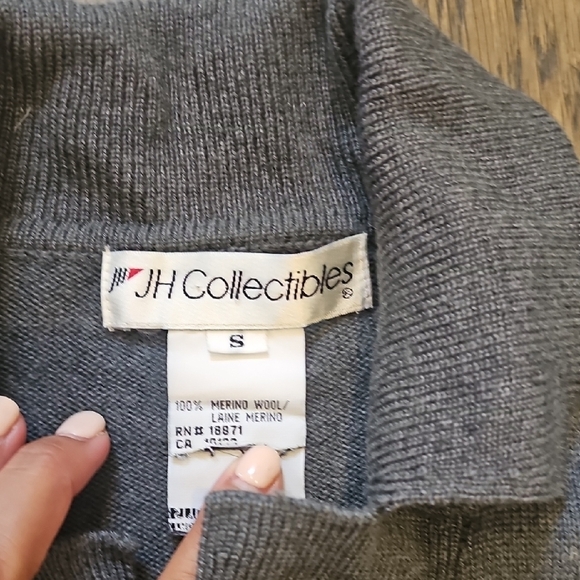 VINTAGE JH Collectibles Charcoal Cardigan Sweater - Picture 4 of 4